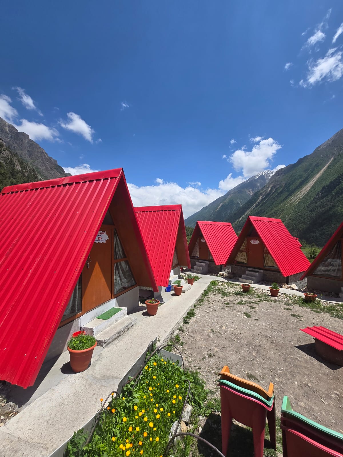 CP Residency exterior, Gunji